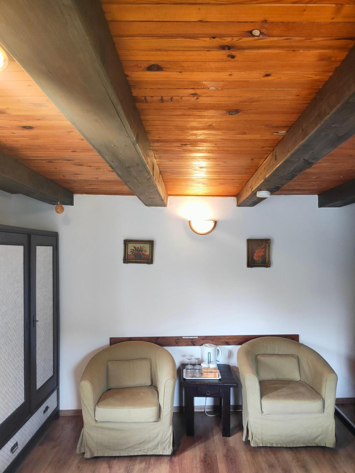 Bed And Breakfast Tvrz Velká Bukovina 외부 사진
